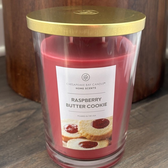 Chesapeake Bay Raspberry Butter Cookie 19 oz, double wick,soy wax - Picture 1 of 4